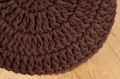 Pufa stołek siedzisko Ball knitted dziergany brązowy 41cm