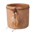 J-LINE :: Doniczka osłonka Indian Summer terrakota i pióra 13,5cm (JL3440)