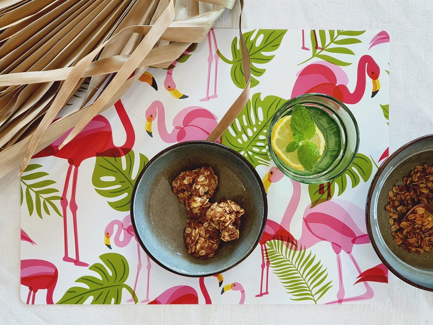 PODKŁADKI :: Zestaw 4szt. podkładek na stół Flamingi 40x30cm